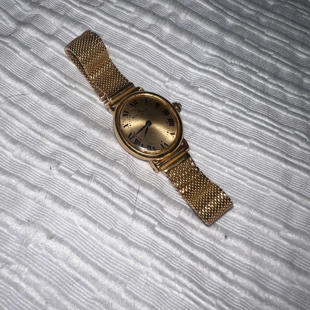 1940’s one of a kind 18k watch. Baume&Mercier.
